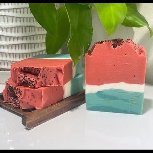 Hancrafted Soap 🧼 ~ Melón ~ for Face and Body ~ for All Types of Skin